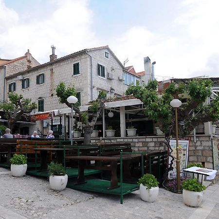 Guesthouse Rebecca Makarska Exterior foto